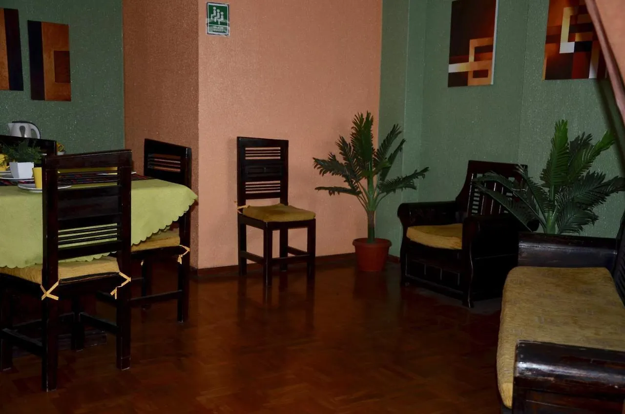 La Estacion Hostal Quito 0*,